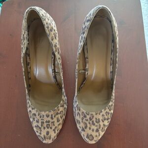 Forever 21 Fuzzy Leopard Print Heels 8
